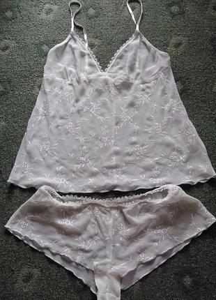 Нежный наборчик белья от h&m.