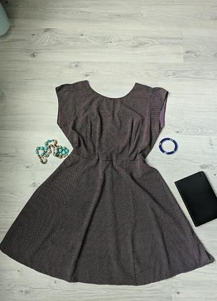 Плаття для дівчата з формами
