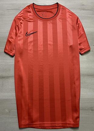 Яскрава футболка nike dri-fit