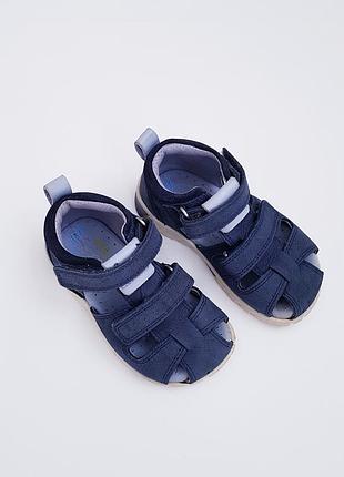 Босоніжки шкіряні сандалі ecco mini stride розмір 24