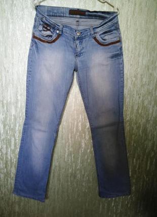 Джинсы