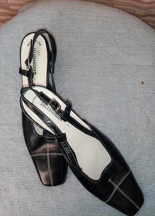 Босоножки бренд саламандра  40 размер