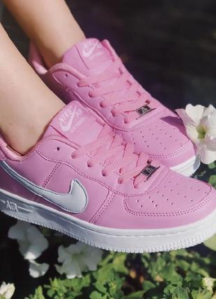 Нежно розовые кроссовки nike air force, форсы, найки