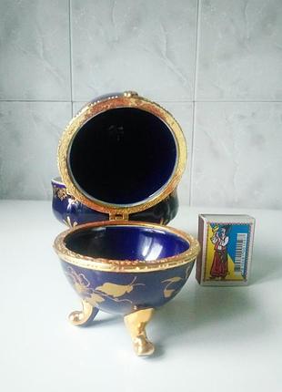 Яйцо фаберже, шкатулка- статуэтка