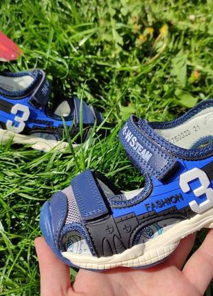 Закриті босоніжки для хлопчиків р. 21, 24