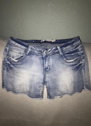 Шорти короткі