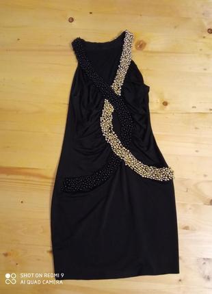Вечернее платье со сборкой и камушками размер s