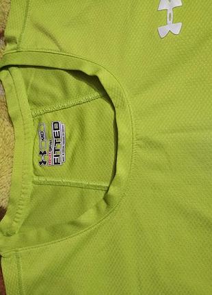 Футболка для спорту under armour