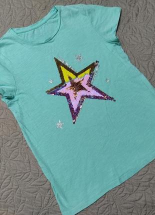 Футболка here & there