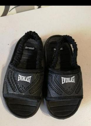 Everlast босоніжки