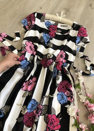 Красиве літнє плаття з принтом, сукні з квітами4 фото
