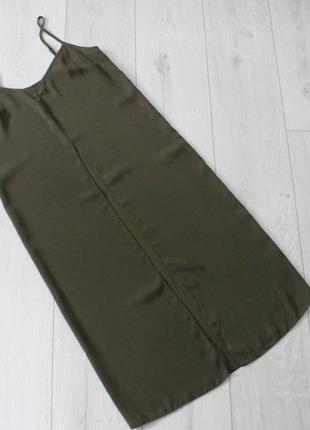 Оригінальна, довга майка з розрізом на тонких бретелях