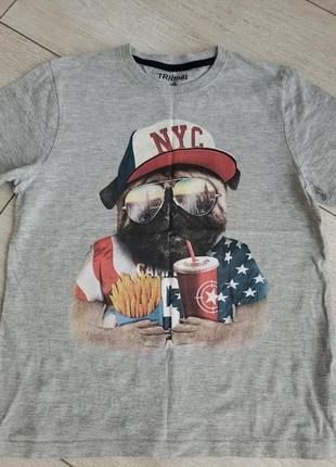 Класна футболка на 10-12 років