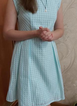 Шикарное нарядное платье