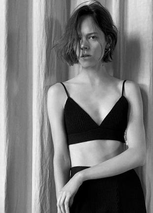 Трикотажний в'язаний топ бюсгалтер бралет zara