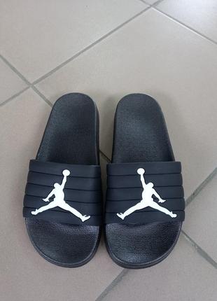 Шльопанці чоловічі 2