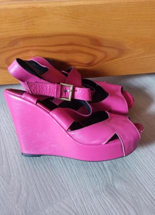 Босоножки женские на платформе