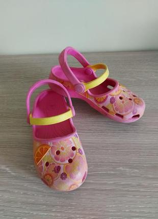 Босоножки crocs