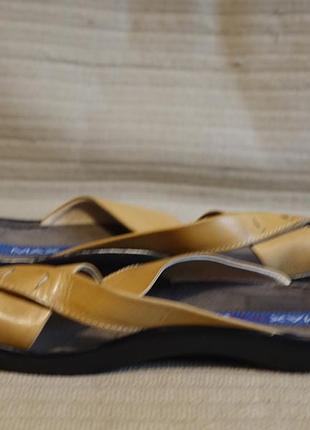 Практичні відкриті шкіряні шльопанці кремового кольору max joy пакистан 42 р. ( 28 див.)5 фото