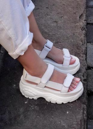 Женские сандали на лето