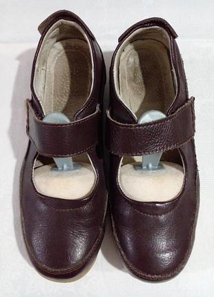 Дуже зручні  шкіряні туфлі