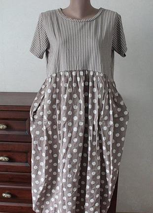 Шикарное платье в горошек, размер 54.