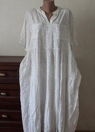 Красиве довге вільне плаття,пог 60, розмір універсальний.