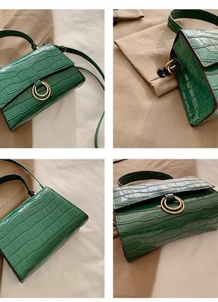 Зеленая изумрудная стильная лаковая сумка на кнопке8 фото