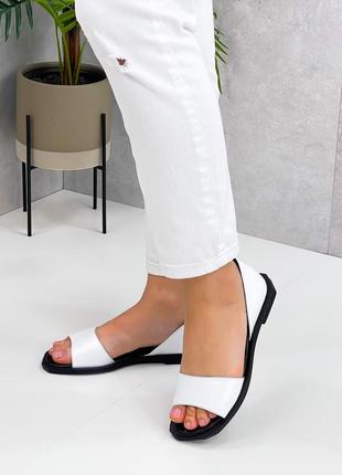 Босоніжки lora