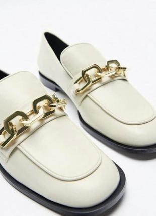 Стильні лофери zara