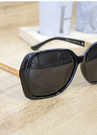Очки . солнцезащитные поляризованные очки с футляром1 фото