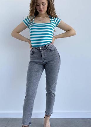 Женские джинси мом mom fit серие чорний синие3 фото