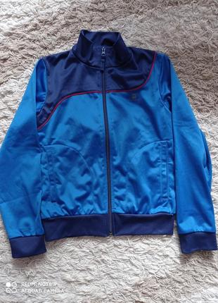 Кофта спортивная