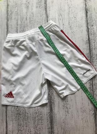 Крутые шорты для спорта adidas manchester united размер 7-8лет5 фото