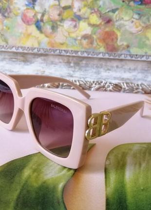 Эксклюзивные брендовые кремово розовые солнцезащитные женские очки
