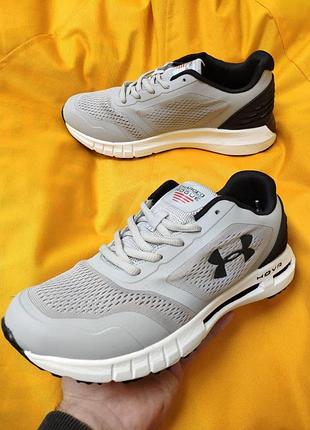Легкие кроссовки under armour hovr 8