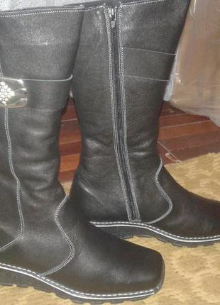 Новые кожанные сапоги  р.37