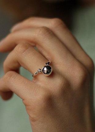 Срібний перстень