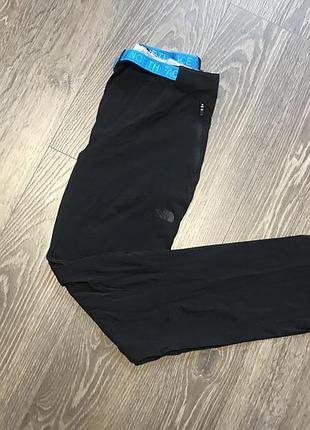 Ульотні жіночі трекінгові штани з нових колекцій від the north face