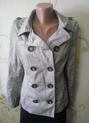 Vero moda . модний тренч піджак двобортний куртка короткий плащ .