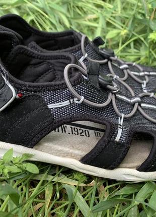 Сандалі viking 35 р