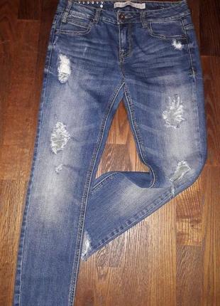 Рваные джинсы zara.9 фото