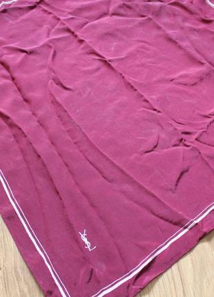 Шелковый платок среднего размера yves saint laurent