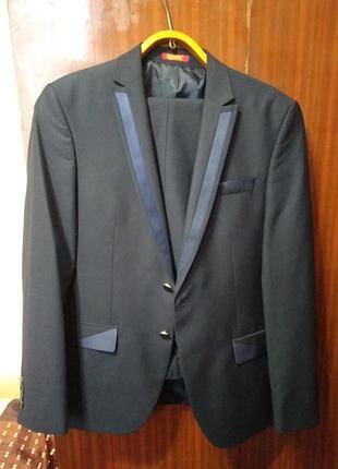 Костюм чоловічий