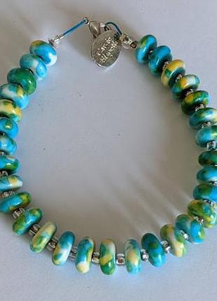 Красивый и нежный браслет, от carrie elspeth натуральные камни. длина 19.5 см.