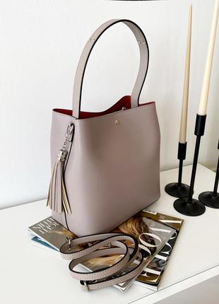 Большая женская итальянская пудровая кожаная сумка с красной серединой, итальянская2 фото