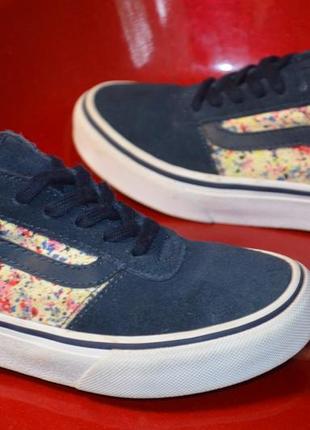 Стильные кеды vans