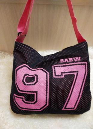 Яркая спортивная сумка babw