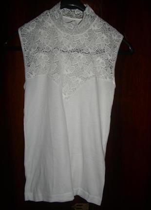 Майка белая, с кружевом