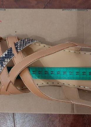 Новые кожаные итальянские женские сандалии tm bata, 38 размер3 фото
